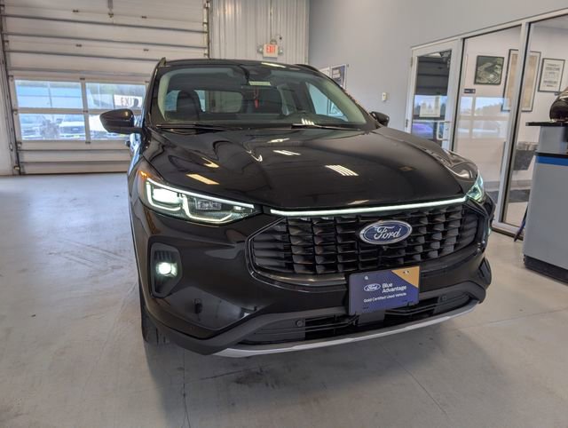 Certified 2024 Ford Escape Platinum AWD/4WD image 37
