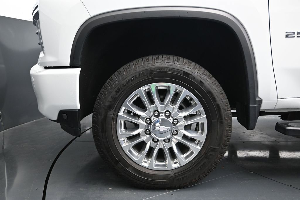 Used 2020 Chevrolet Silverado 2500 High Country w/ Gooseneck/5TH Wheel Package AWD/4WD image 19