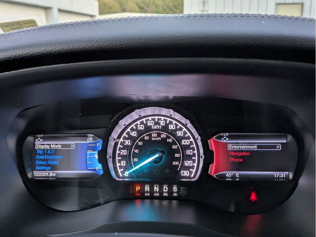 Certified 2022 Ford Ranger Lariat w/ Tremor Off-Road Package image 15