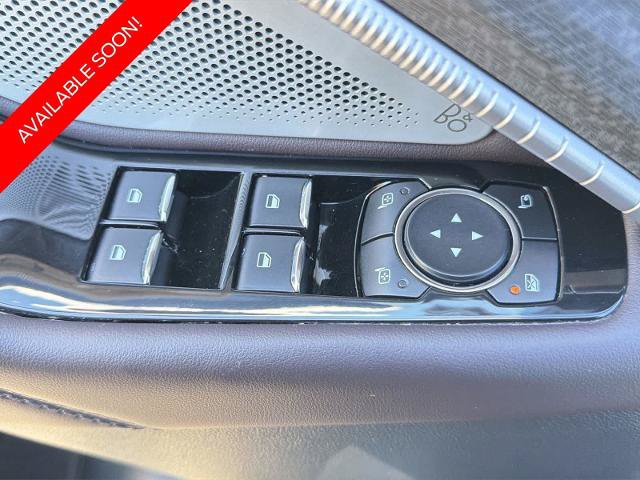 Certified 2025 Ford Explorer Platinum w/ Ultimate Package AWD/4WD image 17