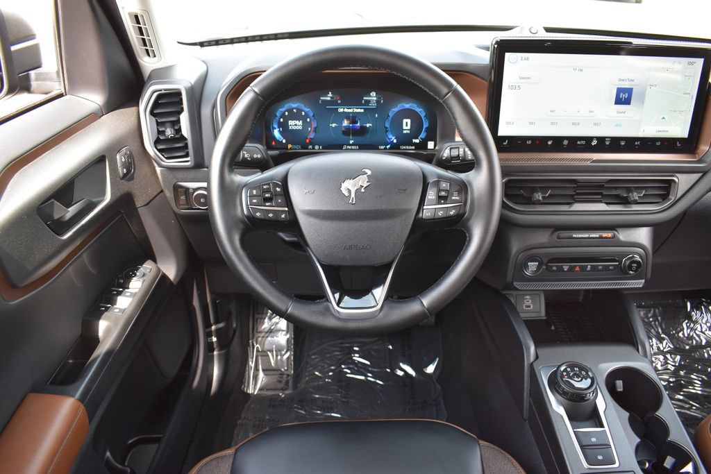 Certified 2025 Ford Bronco Sport Outer Banks w/ Outer Banks Tech Package+ AWD/4WD image 17