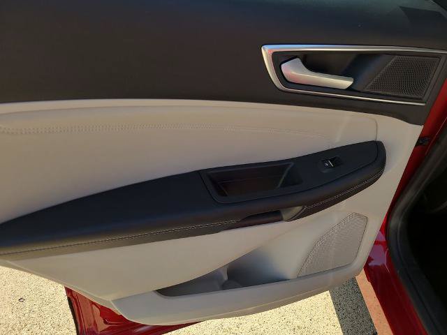 Certified 2023 Ford Edge Titanium AWD/4WD image 16