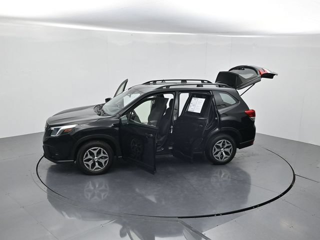 Used 2024 Subaru Forester Premium AWD/4WD image 51