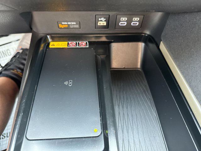 Used 2025 Toyota Camry LE FWD image 21