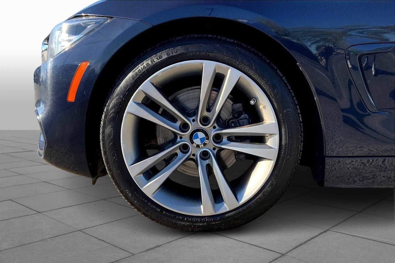 Used 2018 BMW 430i Convertible image 11