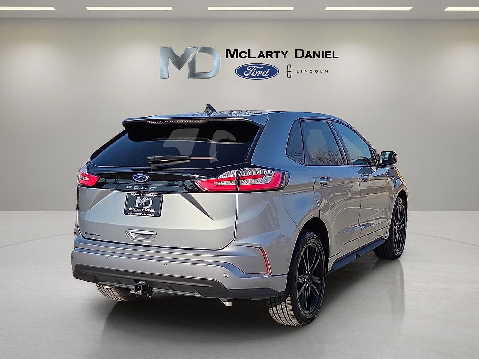 Certified 2024 Ford Edge ST-Line w/ Class II Trailer Tow Package image 5