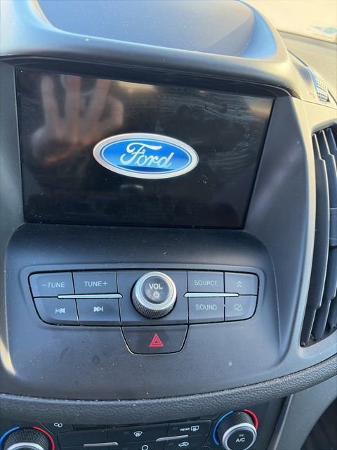 Certified 2019 Ford Escape SEL image 16