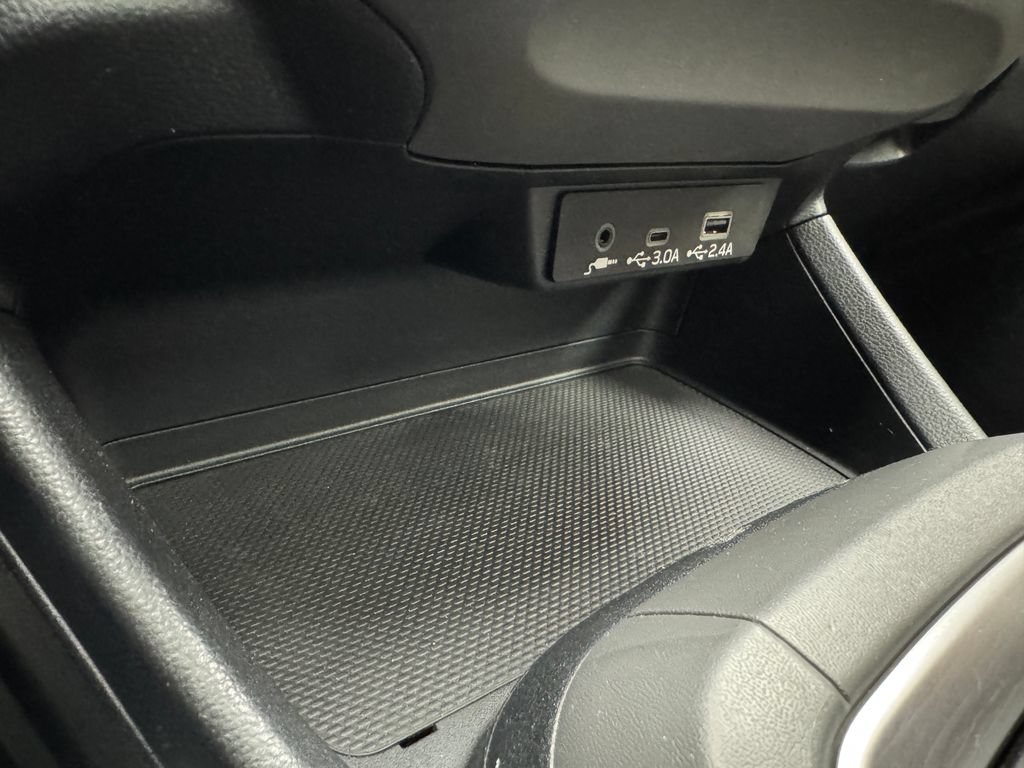 Used 2024 Subaru Crosstrek 2.0i Premium AWD/4WD image 18