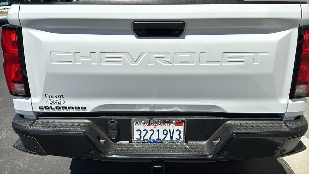Used 2023 Chevrolet Colorado Z71 w/ Z71 Convenience Package 2 AWD/4WD image 9