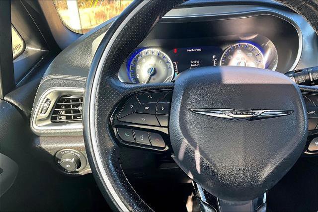 Used 2020 Chrysler Pacifica Limited w/ Advanced Safetytec Group image 21