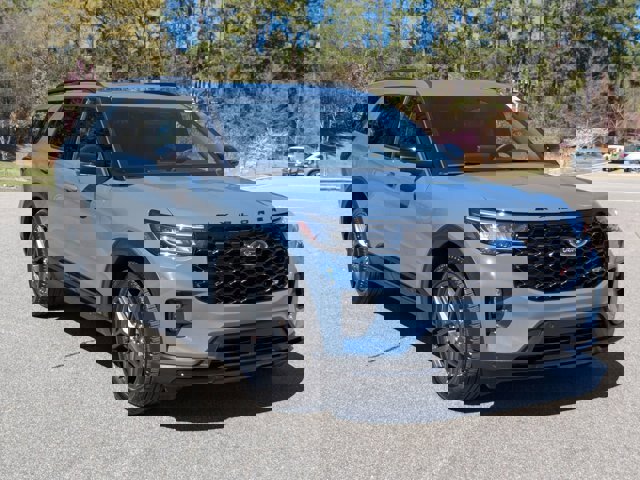 Certified 2025 Ford Explorer ST image 8