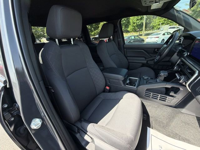 Used 2025 Toyota Tacoma SR5 AWD/4WD image 27