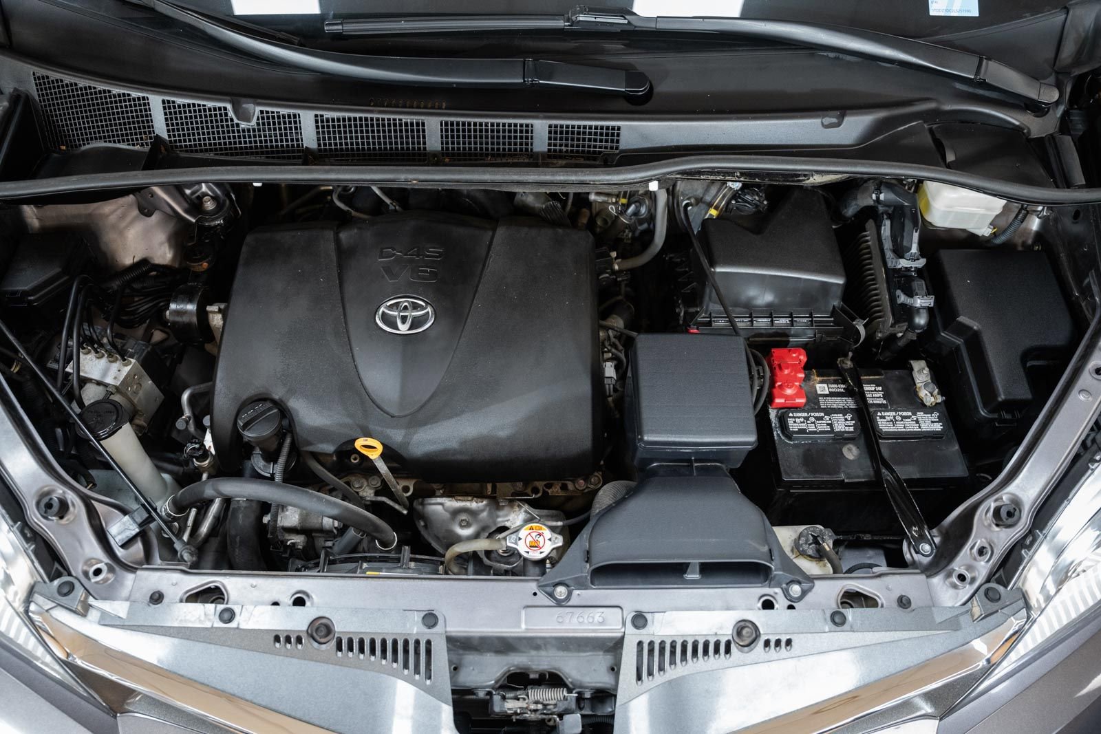 Used 2020 Toyota Sienna XLE w/ XLE Navigation Package image 26