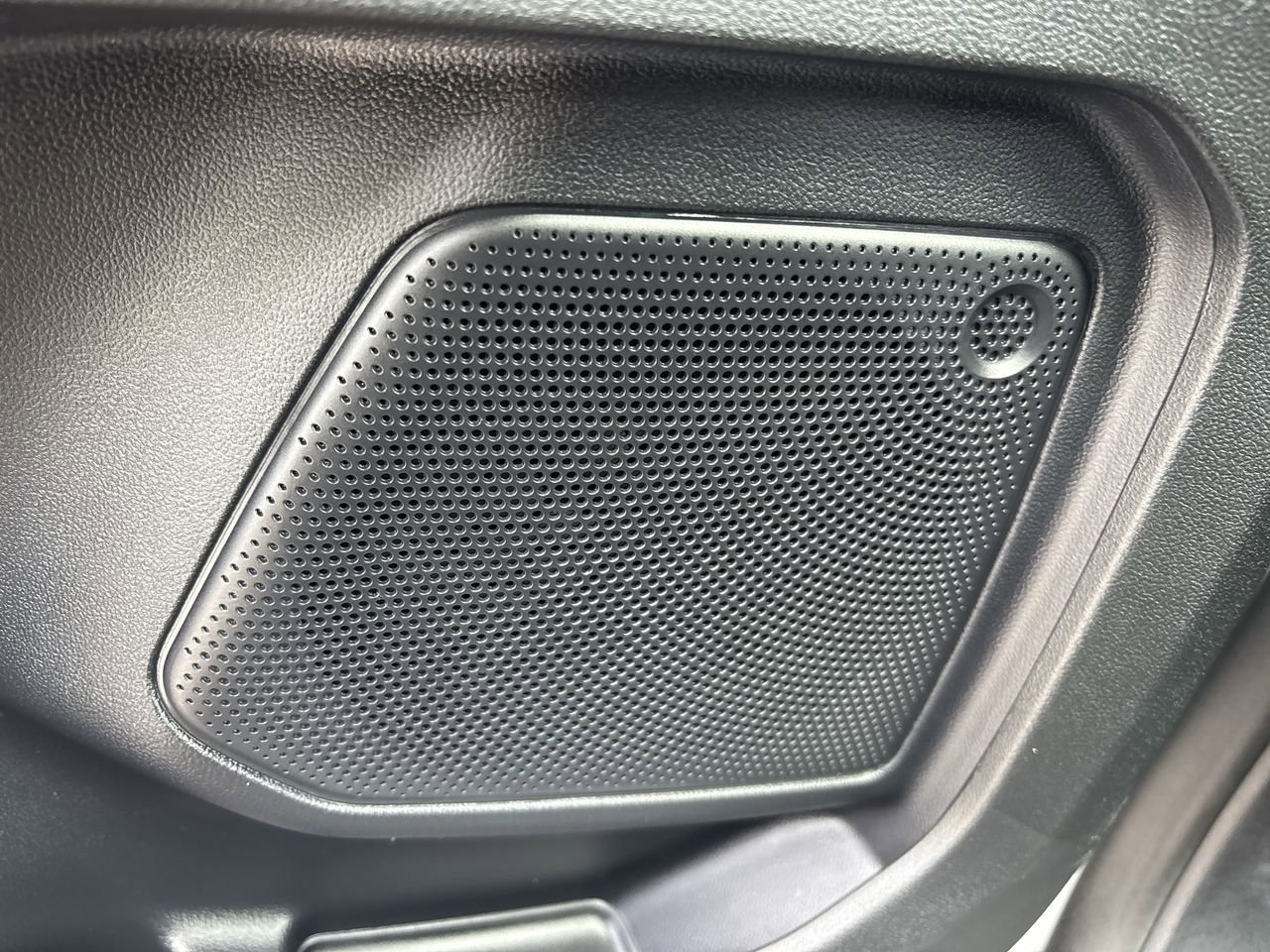 Certified 2025 Ford Escape Active AWD/4WD image 18