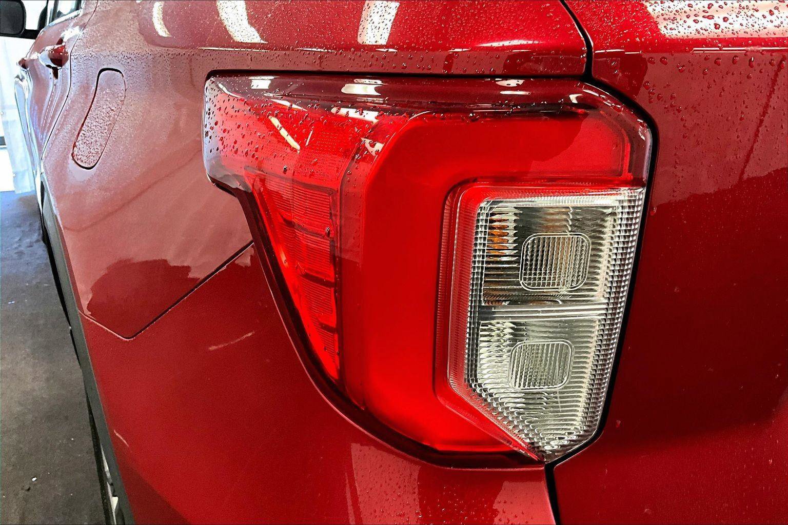 Certified 2020 Ford Explorer XLT w/ Equipment Group 202A image 29