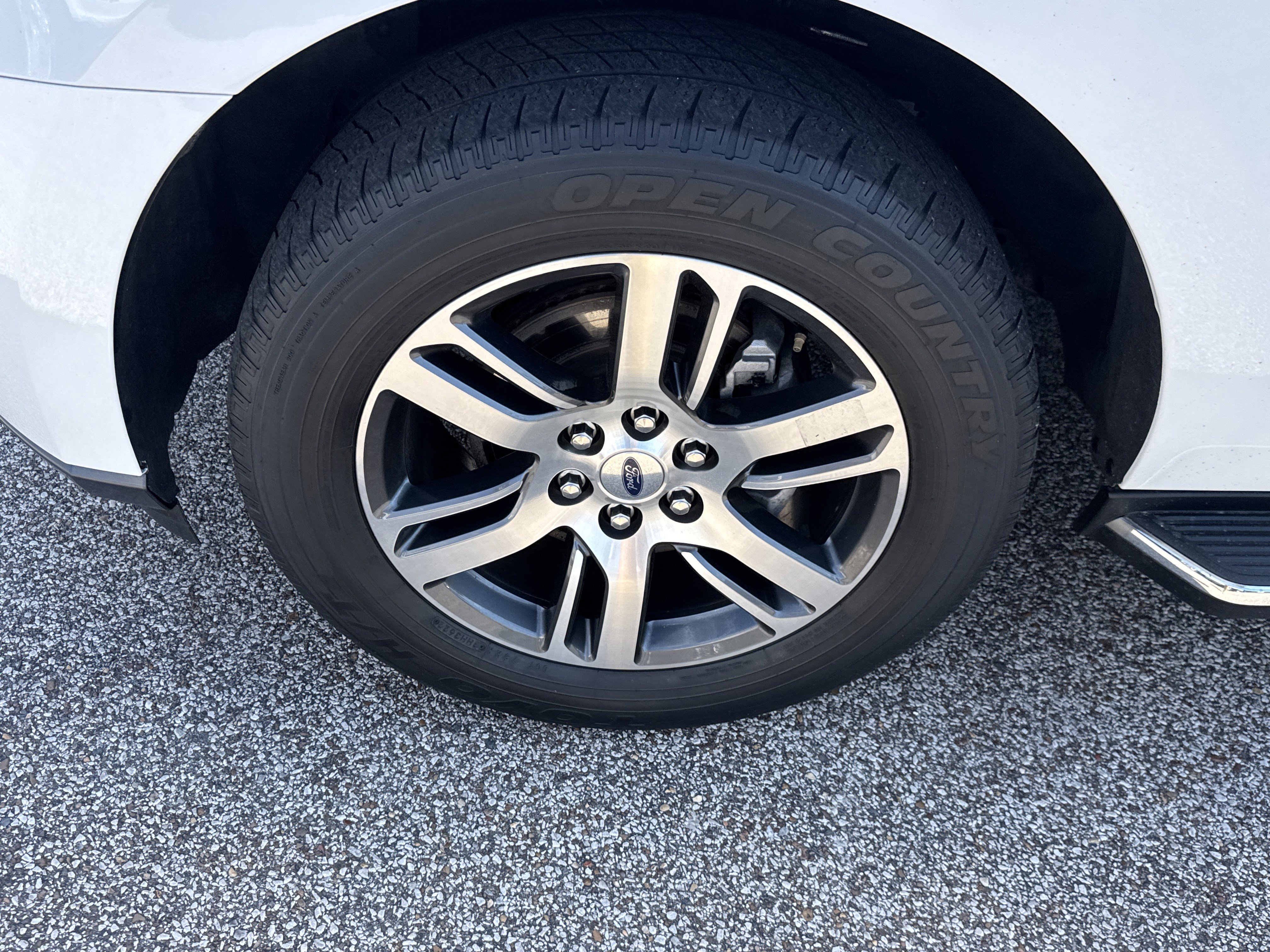 Certified 2023 Ford Expedition Limited image 9