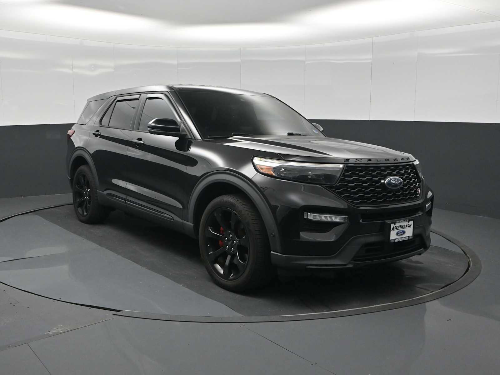 Certified 2021 Ford Explorer ST w/ Equipment Group 401A AWD/4WD image 2