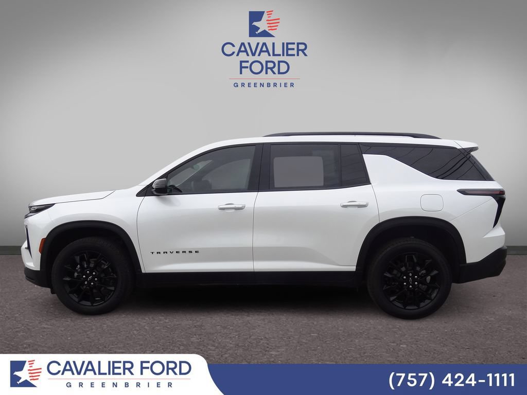 Used 2025 Chevrolet Traverse LT w/ Midnight/Sport Edition AWD/4WD image 4