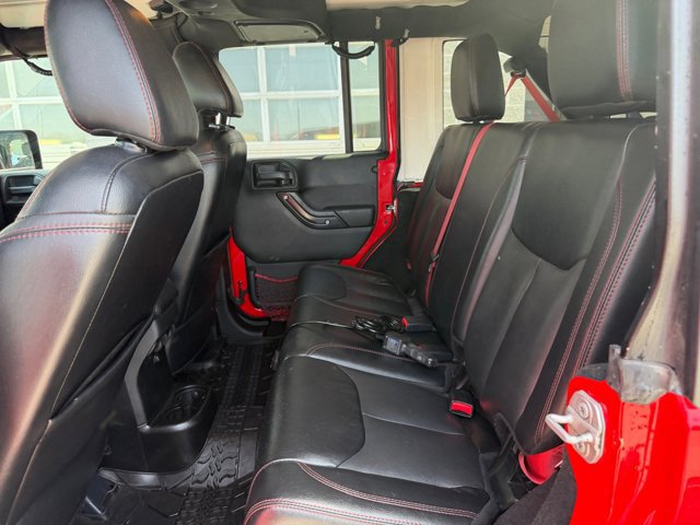 Used 2018 Jeep Wrangler Unlimited Rubicon AWD/4WD image 17