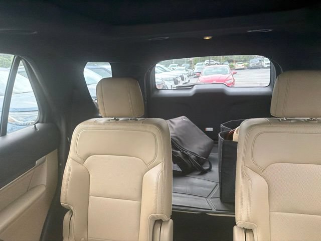 Certified 2017 Ford Explorer Limited FWD image 25
