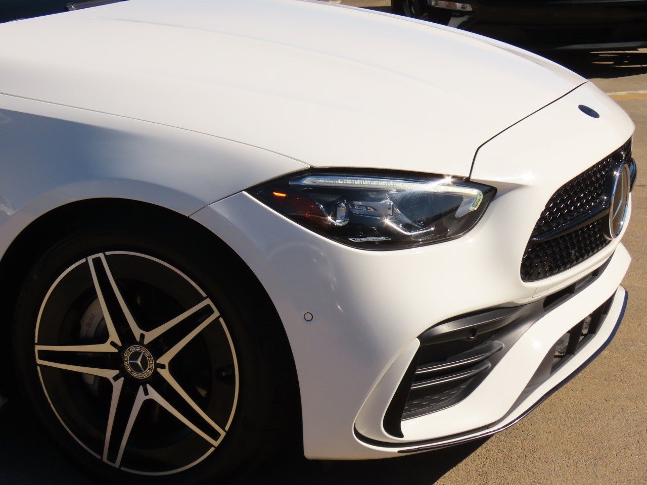 Used 2022 Mercedes-Benz C 300 4MATIC Sedan image 11