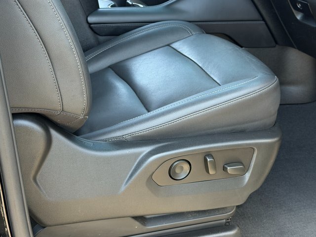 Used 2022 Chevrolet Tahoe Z71 w/ Z71 Off-Road Package AWD/4WD image 33