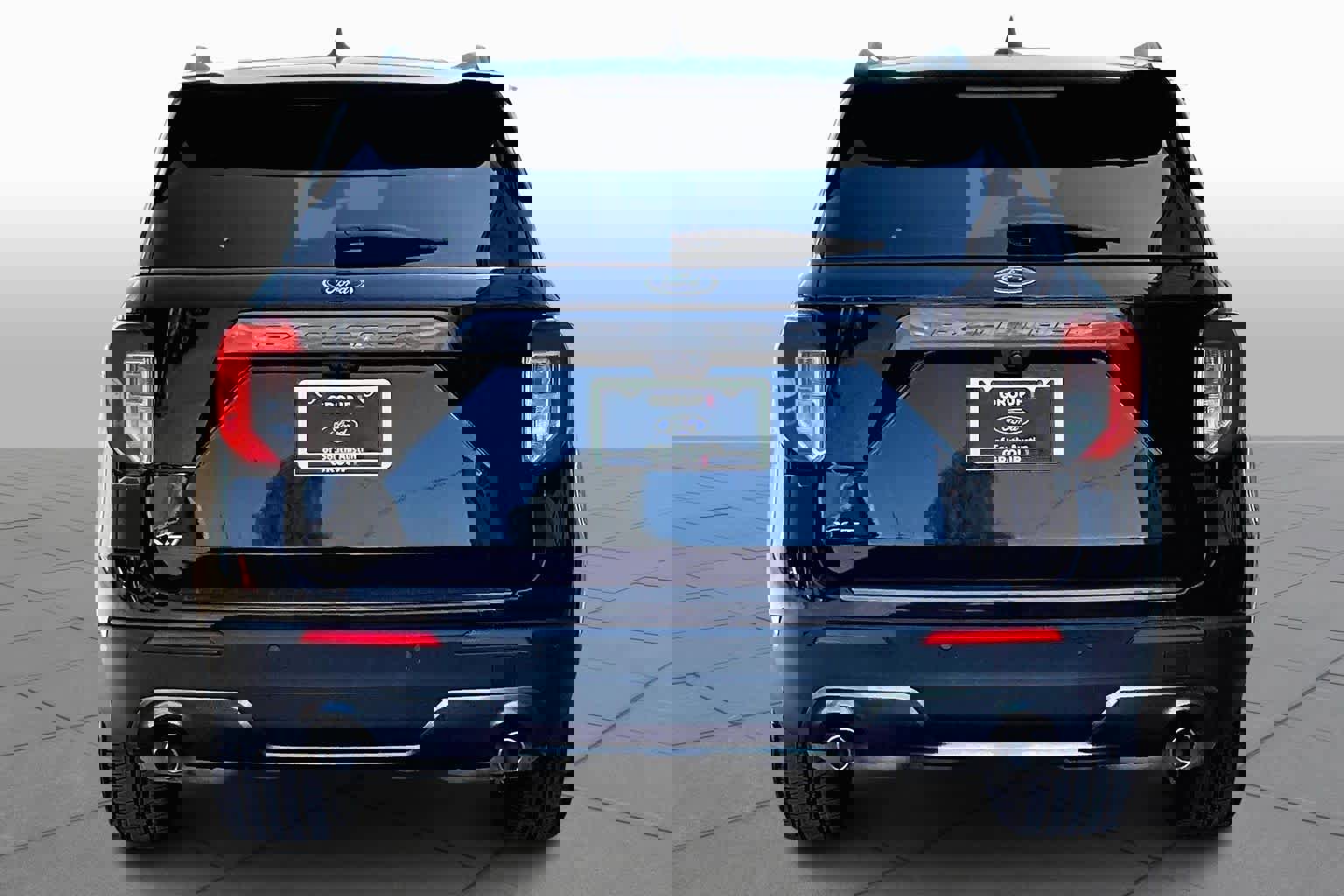 Certified 2022 Ford Explorer XLT w/ Equipment Group 202A image 2