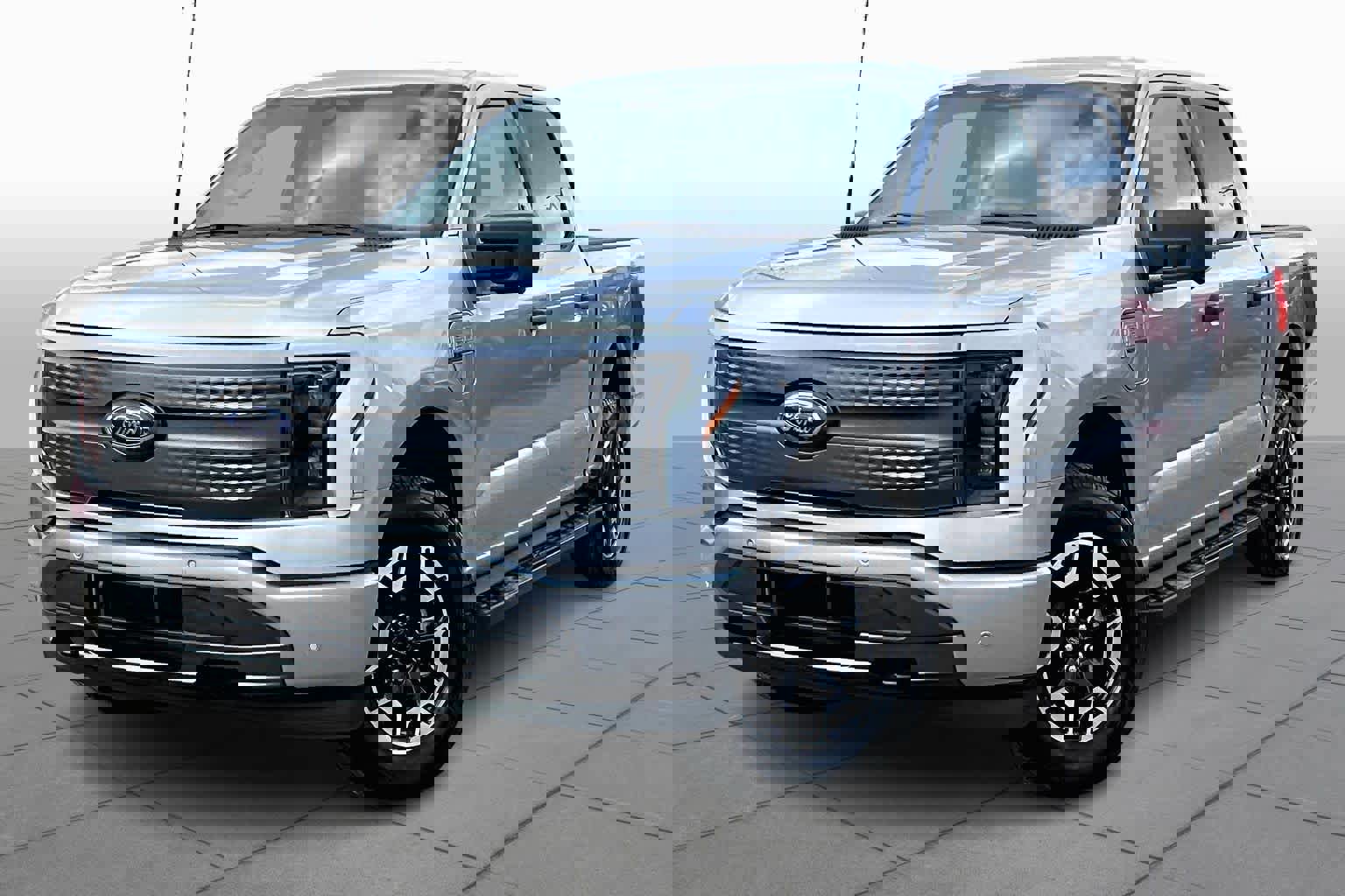 Certified 2022 Ford F150 Lightning XLT w/ Max Trailer Tow Package image 6