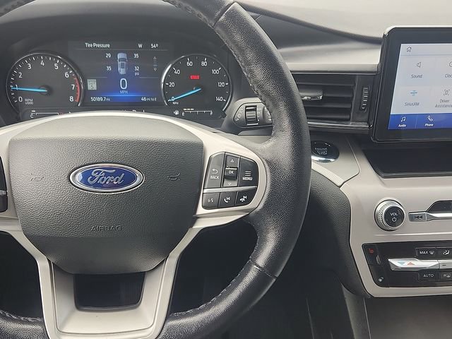 Certified 2023 Ford Explorer XLT w/ Equipment Group 202A image 15