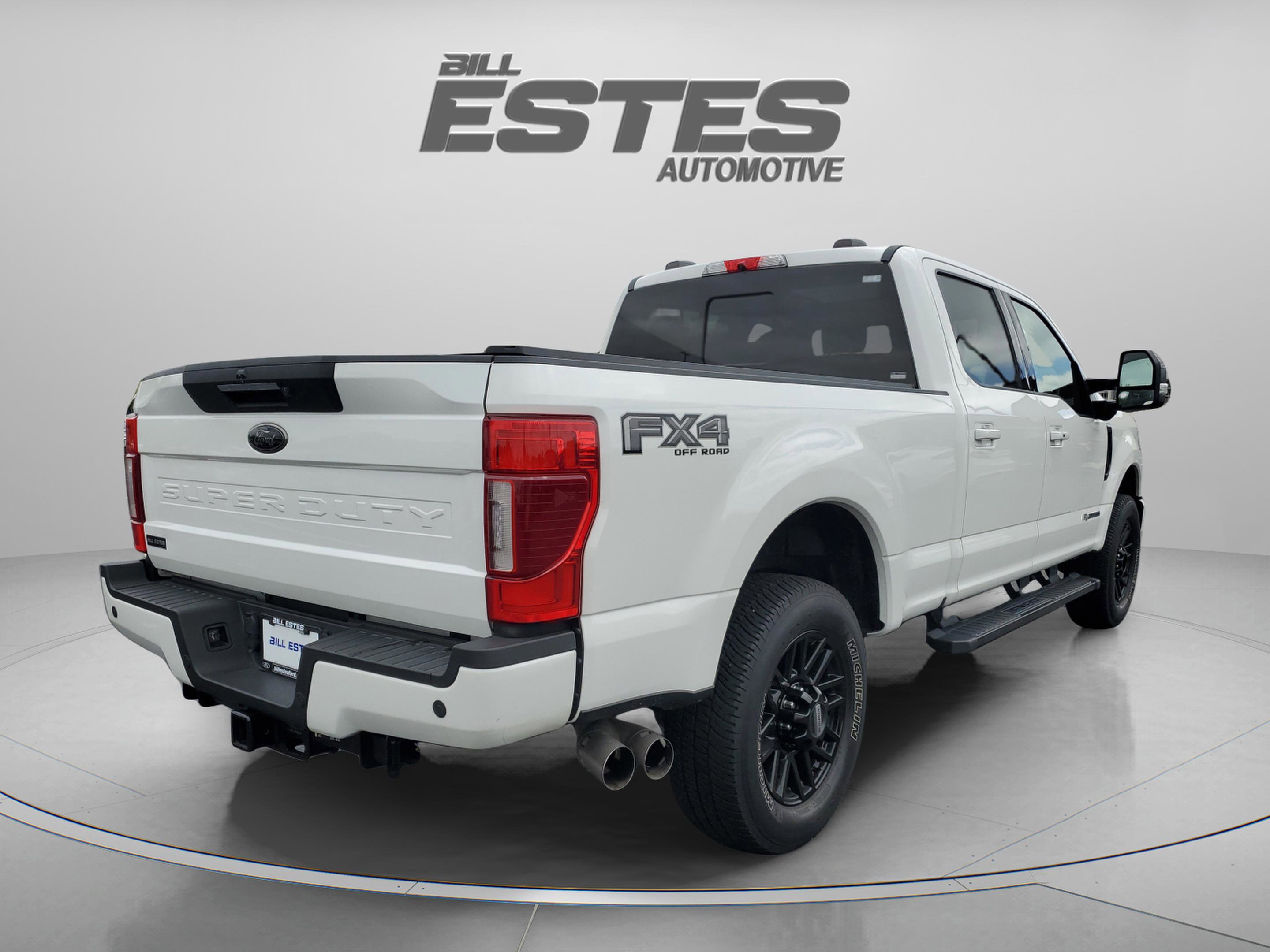 Certified 2022 Ford F350 Lariat w/ Black Appearance Package AWD/4WD image 4