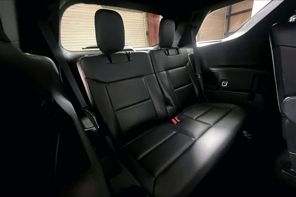 Certified 2025 Ford Explorer ST-Line AWD/4WD image 23