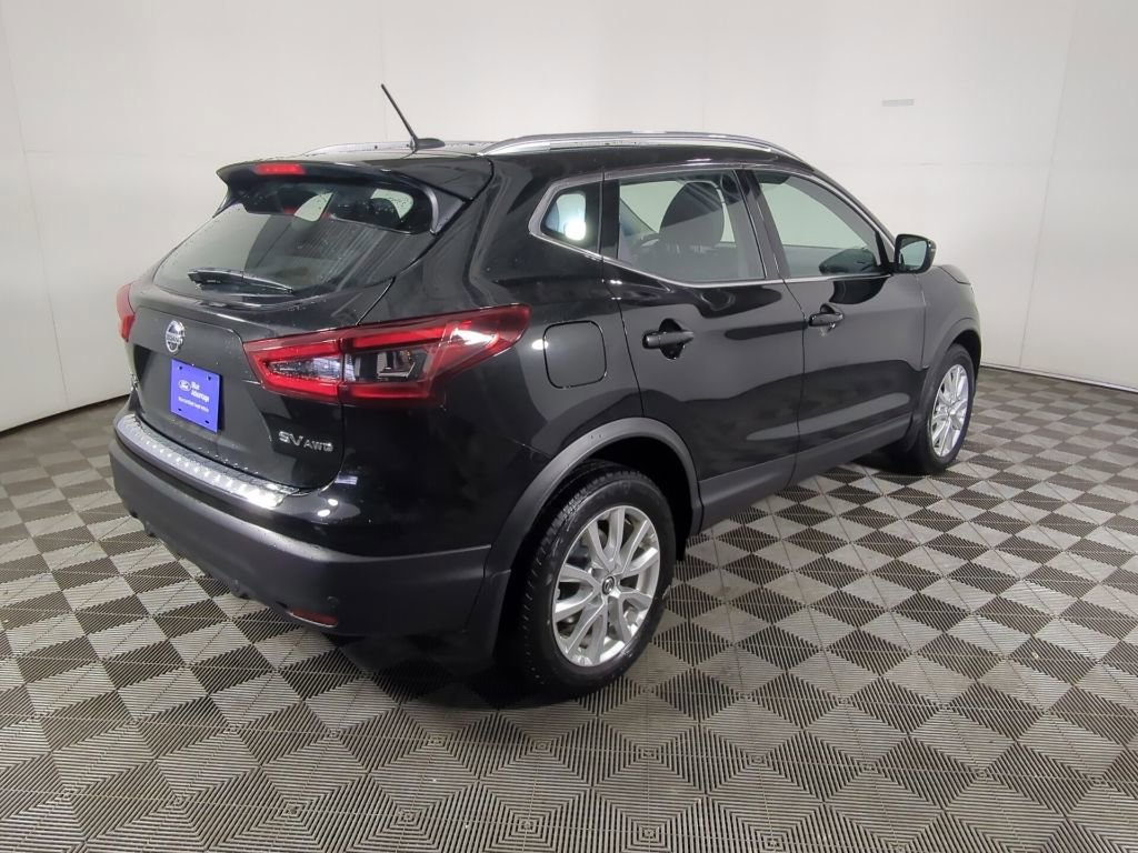 Used 2022 Nissan Rogue Sport SV image 4