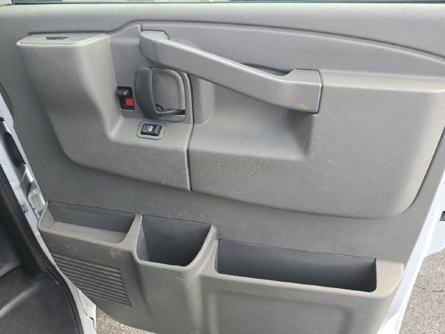 Used 2023 GMC Savana 2500 w/ Driver Convenience Package RWD image 15