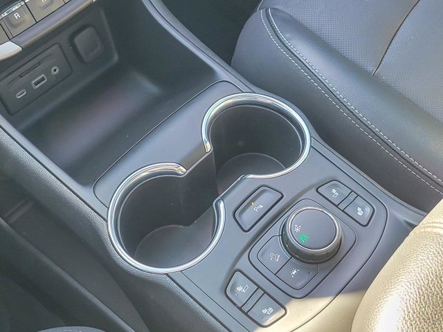 Used 2023 GMC Terrain SLT w/ Infotainment Package II image 24