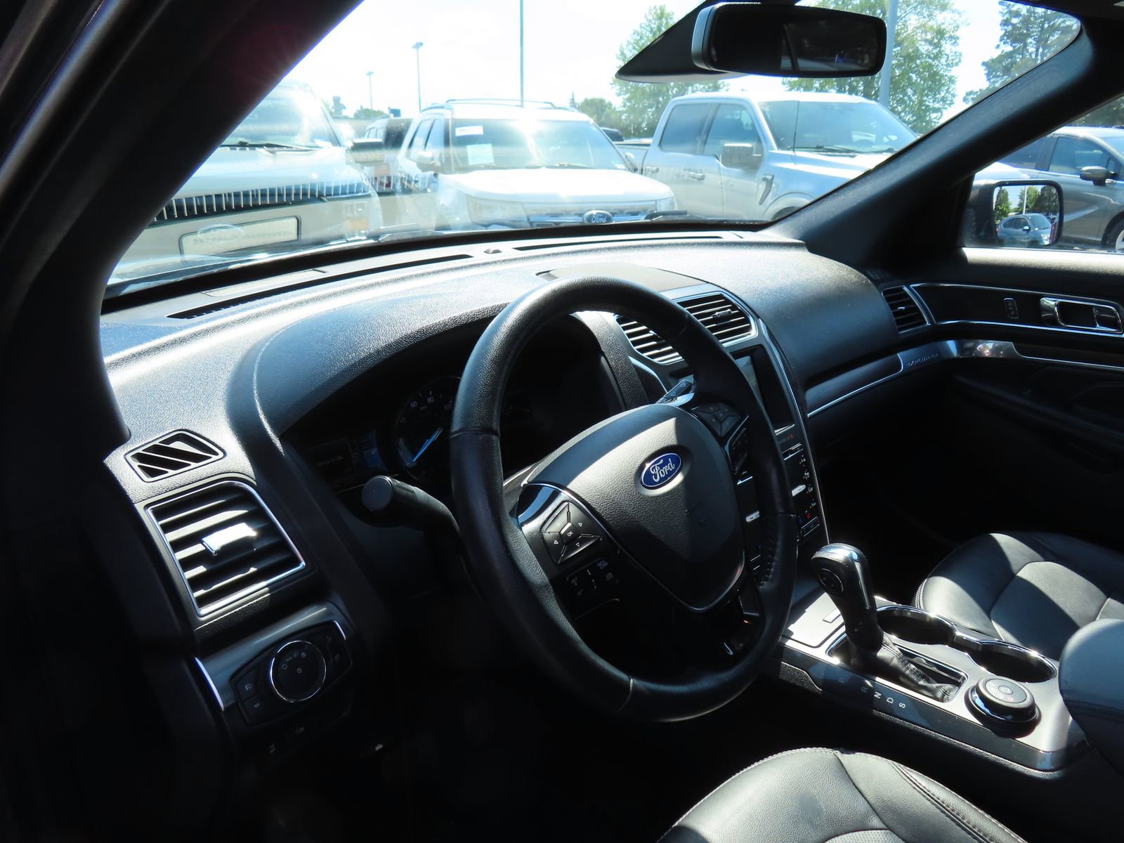 Certified 2018 Ford Explorer Limited w/ Equipment Group 301A AWD/4WD image 12
