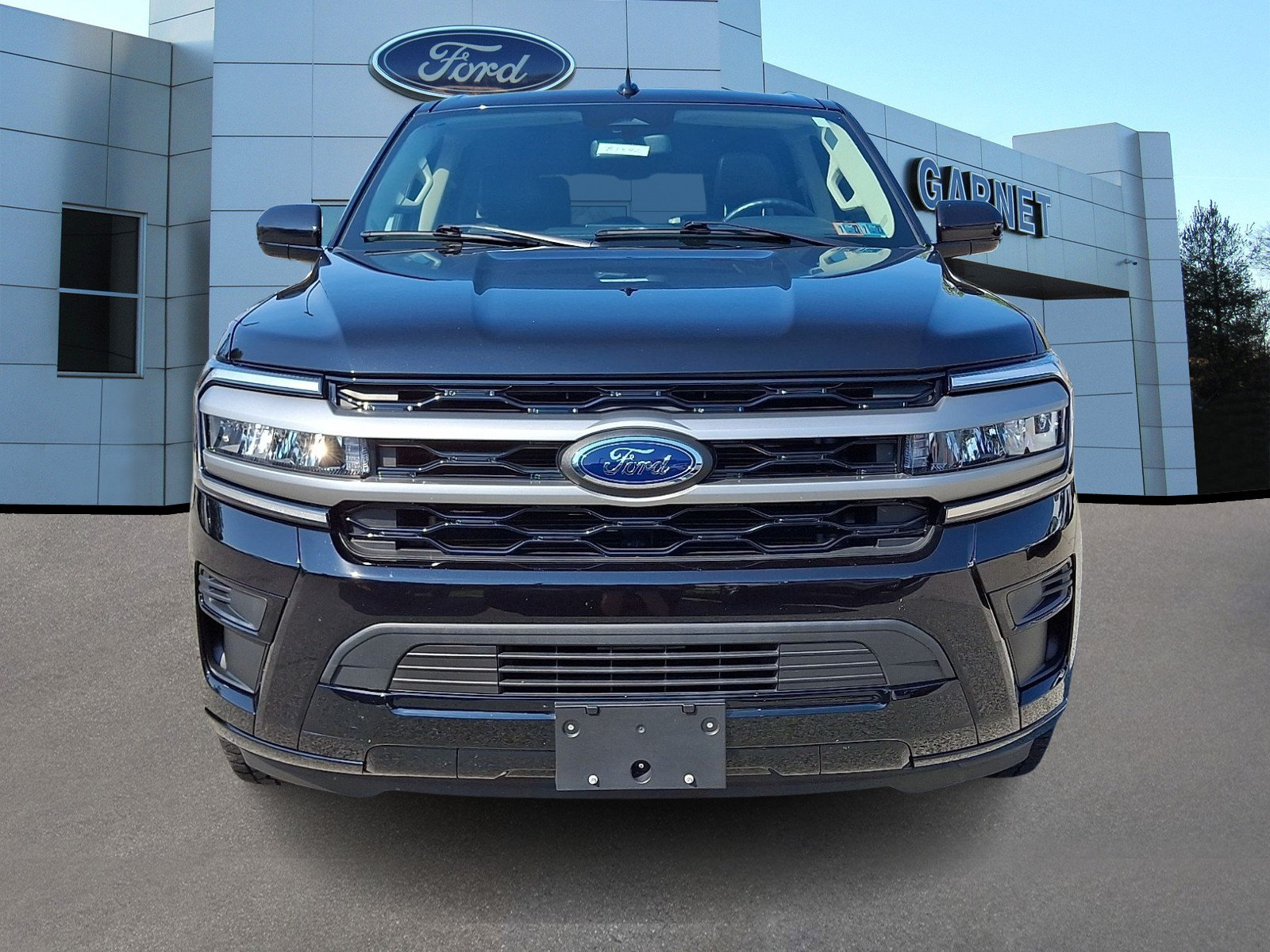 Certified 2024 Ford Expedition XLT AWD/4WD image 3
