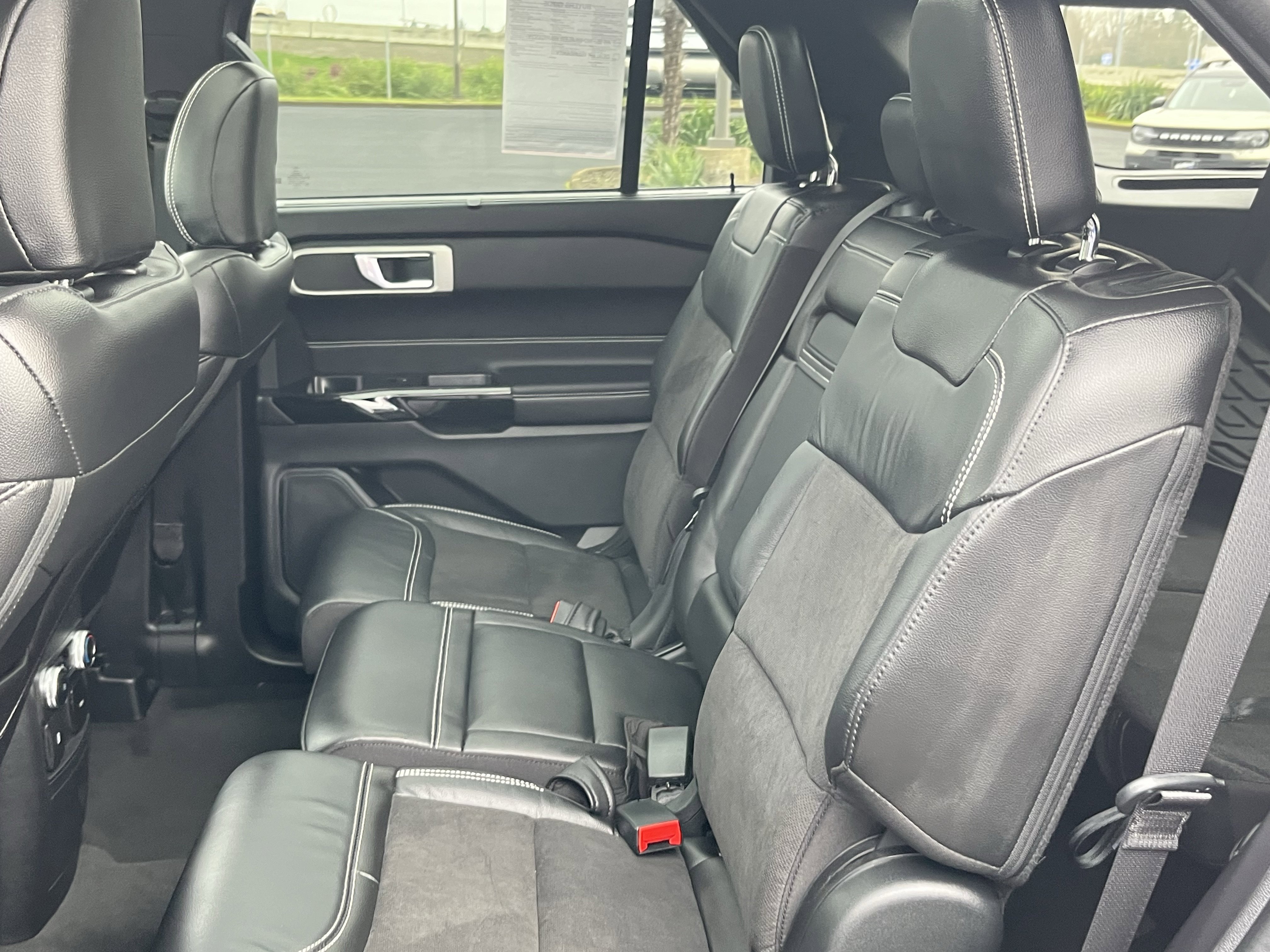 Certified 2022 Ford Explorer ST image 11