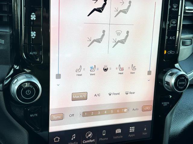 Used 2026 RAM 2500 Laramie AWD/4WD image 13