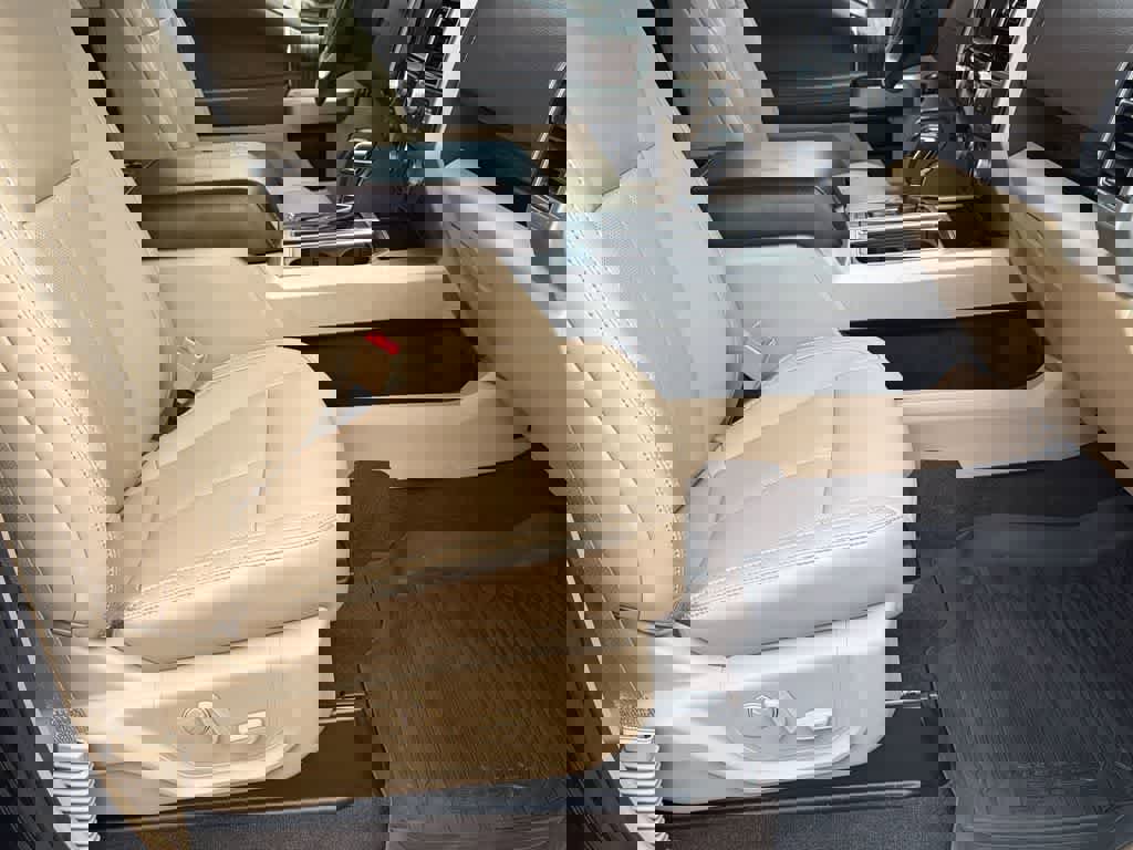 Certified 2020 Ford F150 Lariat w/ Equipment Group 502A Luxury image 12