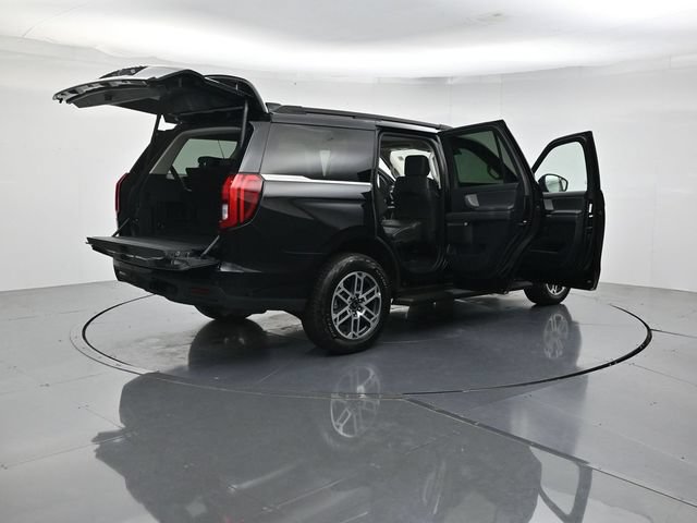 Certified 2025 Ford Expedition Active AWD/4WD image 54