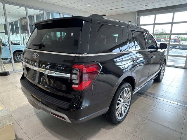 Certified 2023 Ford Expedition Limited AWD/4WD image 3