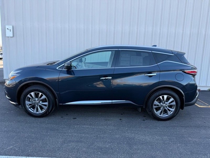 Used 2018 Nissan Murano SL w/ Moonroof Package image 2