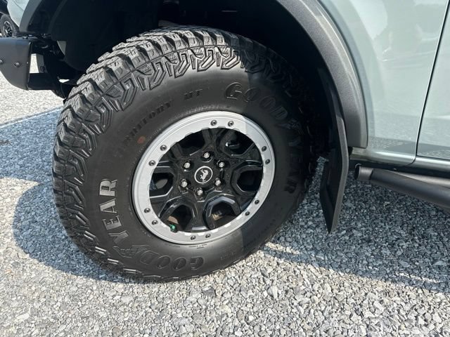 Certified 2023 Ford Bronco Outer Banks w/ Sasquatch Package AWD/4WD image 7