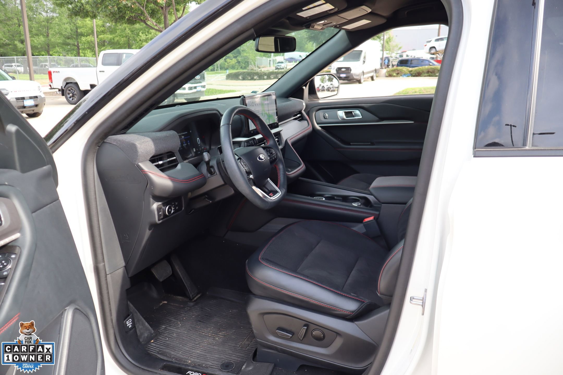 Certified 2025 Ford Explorer ST AWD/4WD image 22