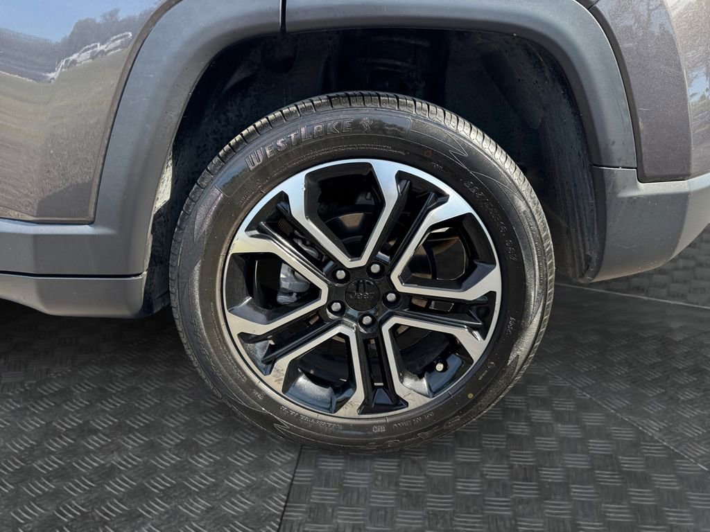 Used 2022 Jeep Compass Limited image 18