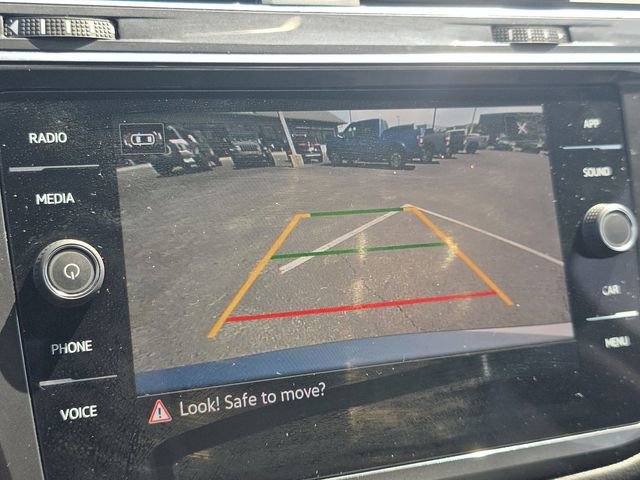 Used 2022 Volkswagen Tiguan SE AWD/4WD image 29