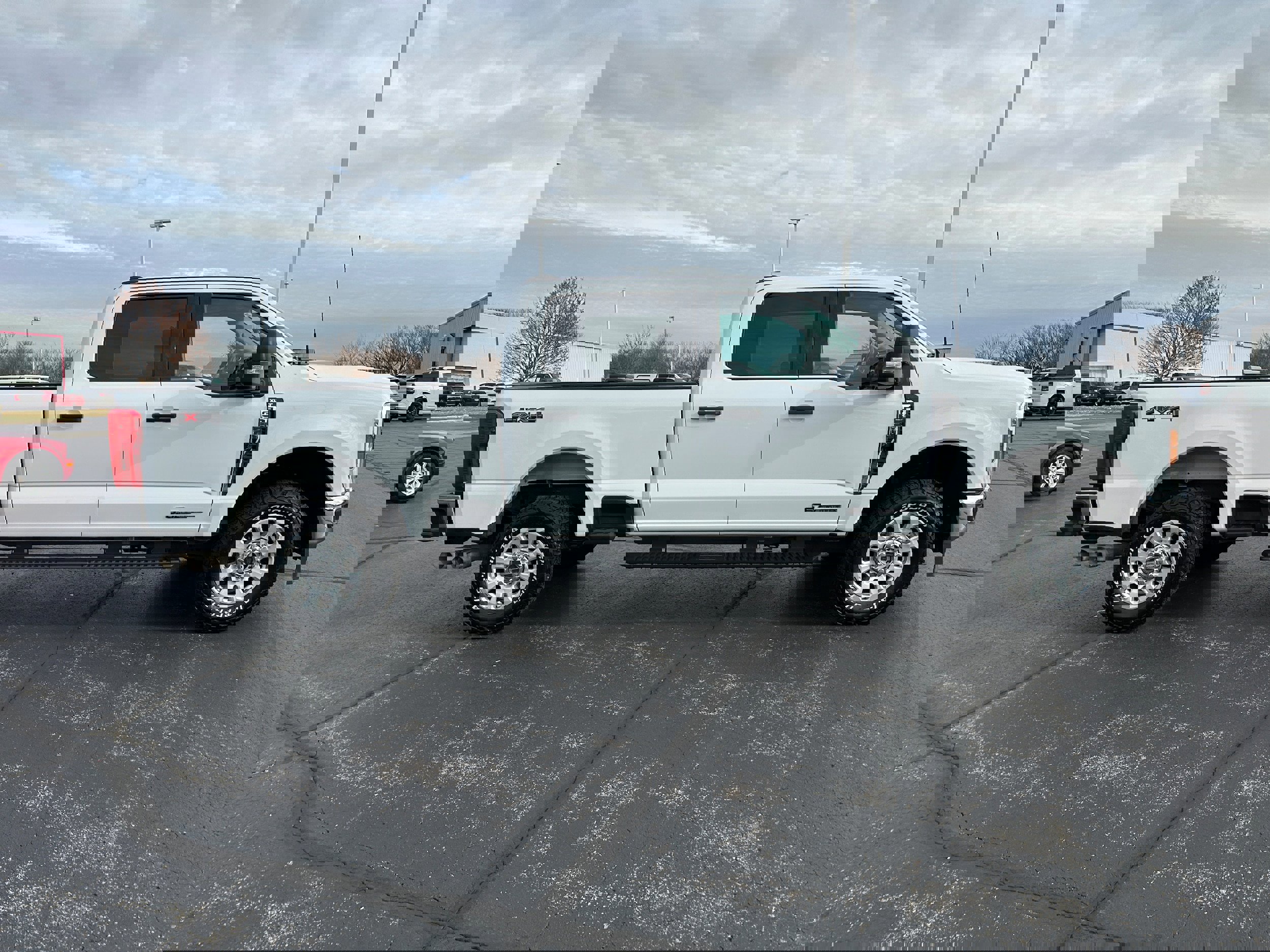 Certified 2024 Ford F250 XLT image 3