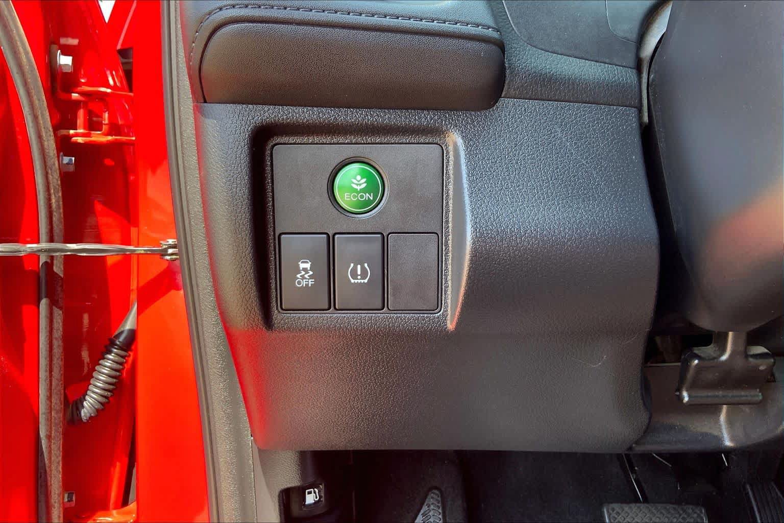 Used 2018 Honda HR-V LX image 36