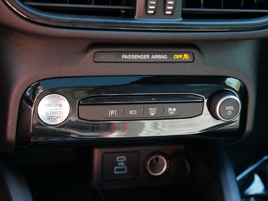Certified 2023 Ford Escape ST-Line Elite w/ Premium Technology Package AWD/4WD image 24