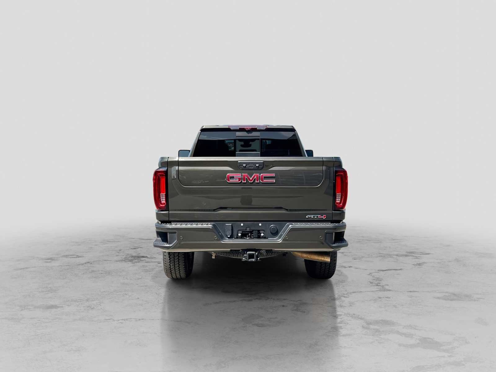 Used 2023 GMC Sierra 2500 AT4 w/ AT4 Premium Plus Package AWD/4WD image 5